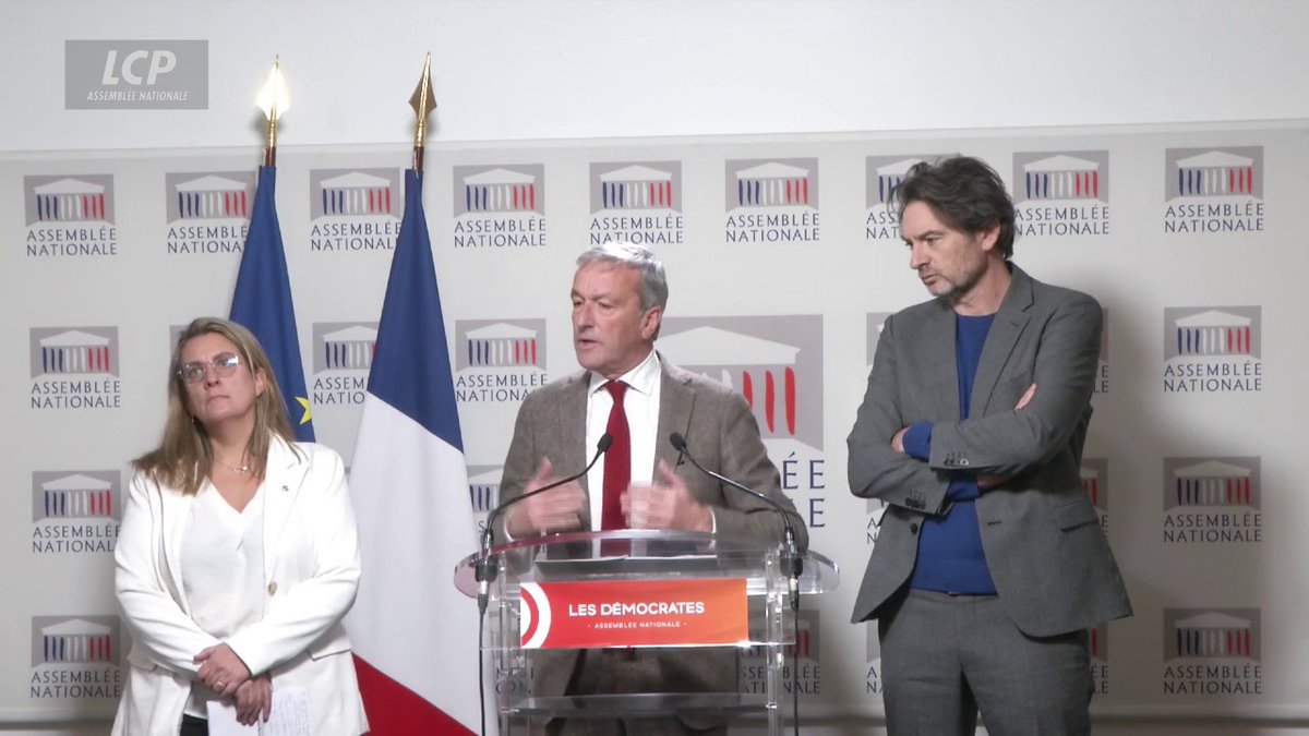 Sécurité sociale : "J'appelle les collègues Les Républicains, le groupe Horizons à ne pas se réfugier dans une abstention ou un vote négatif, sinon on connaît le chemin et nous ne serons pas les seuls à être les roues de secours", prévient Philippe Vigier (Les Démocrates).