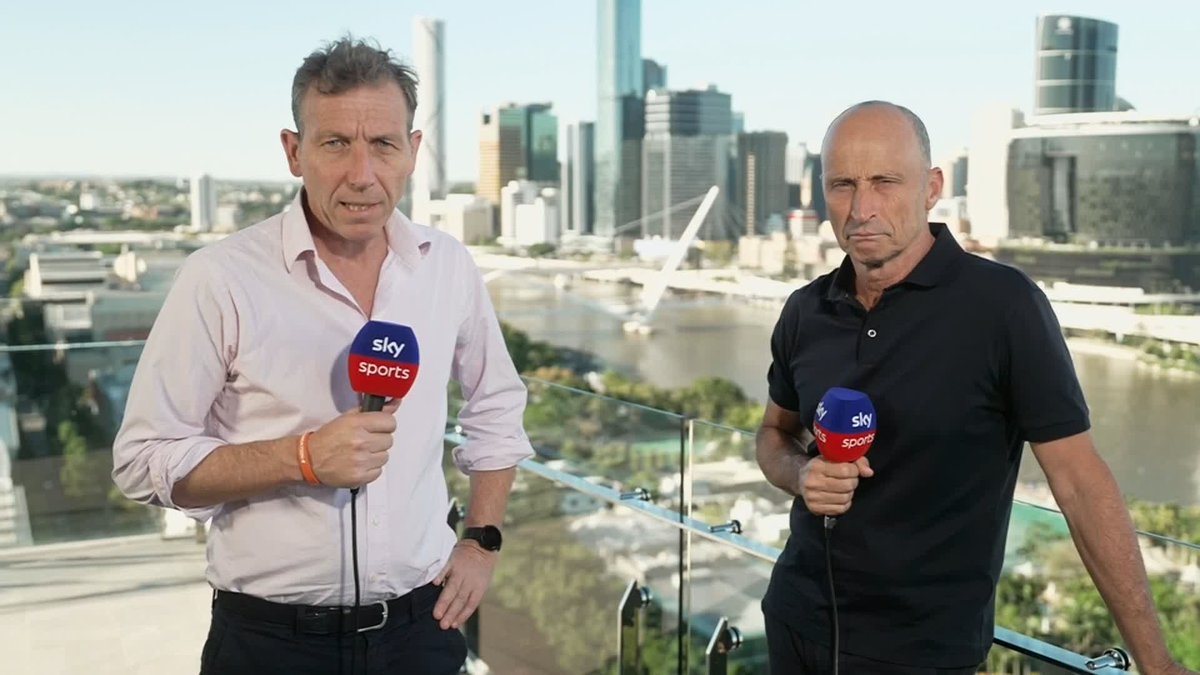 'Fearless against the fast bowlers, but we'll all remember Robin the person as well' ❤️ Michael Atherton and Nasser Hussain pay tribute to their former team-mate Robin Smith, who has died at the age of 62.