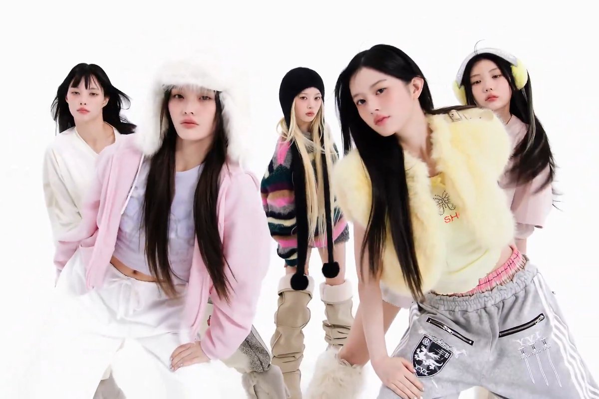 why is this lowkey THE illit clip right now