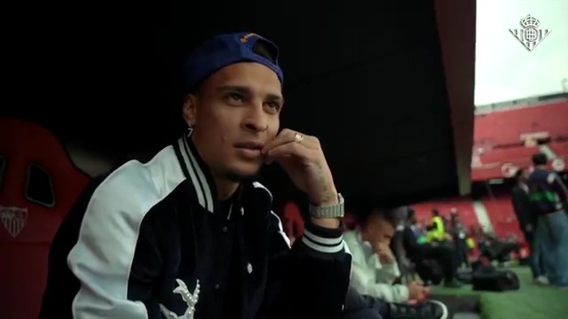 𝗔𝗡𝗧𝗢𝗡𝗬 𝗖𝗔𝗠 durante #ElGranDerbi 🐐📹