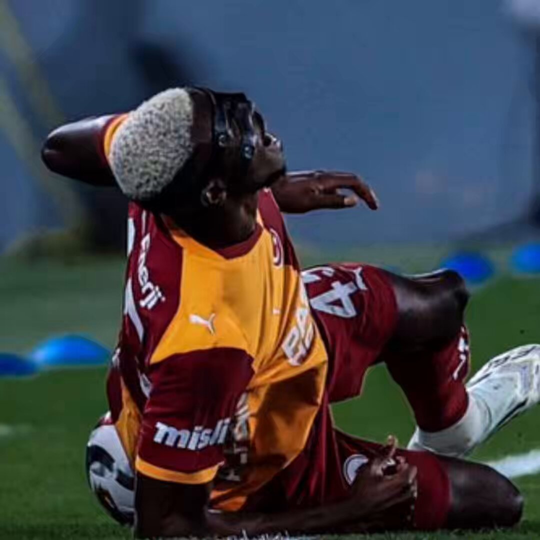Skriniar osimheni yere atıp s1kiyor gece gece kahkaha attık