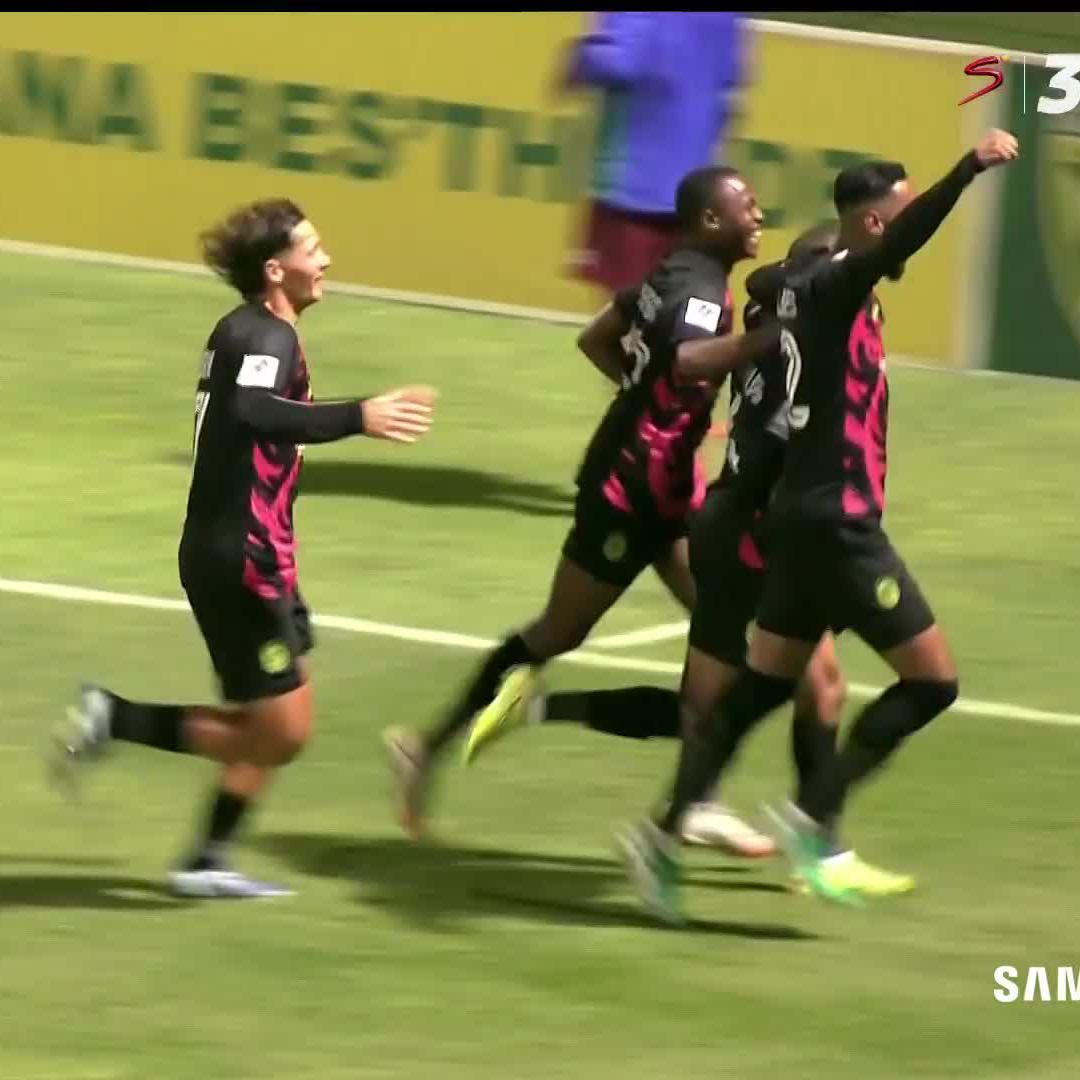 What a strike from Hanamub! 🤯🔥 📺 Stream #BetwayPrem on DStv: