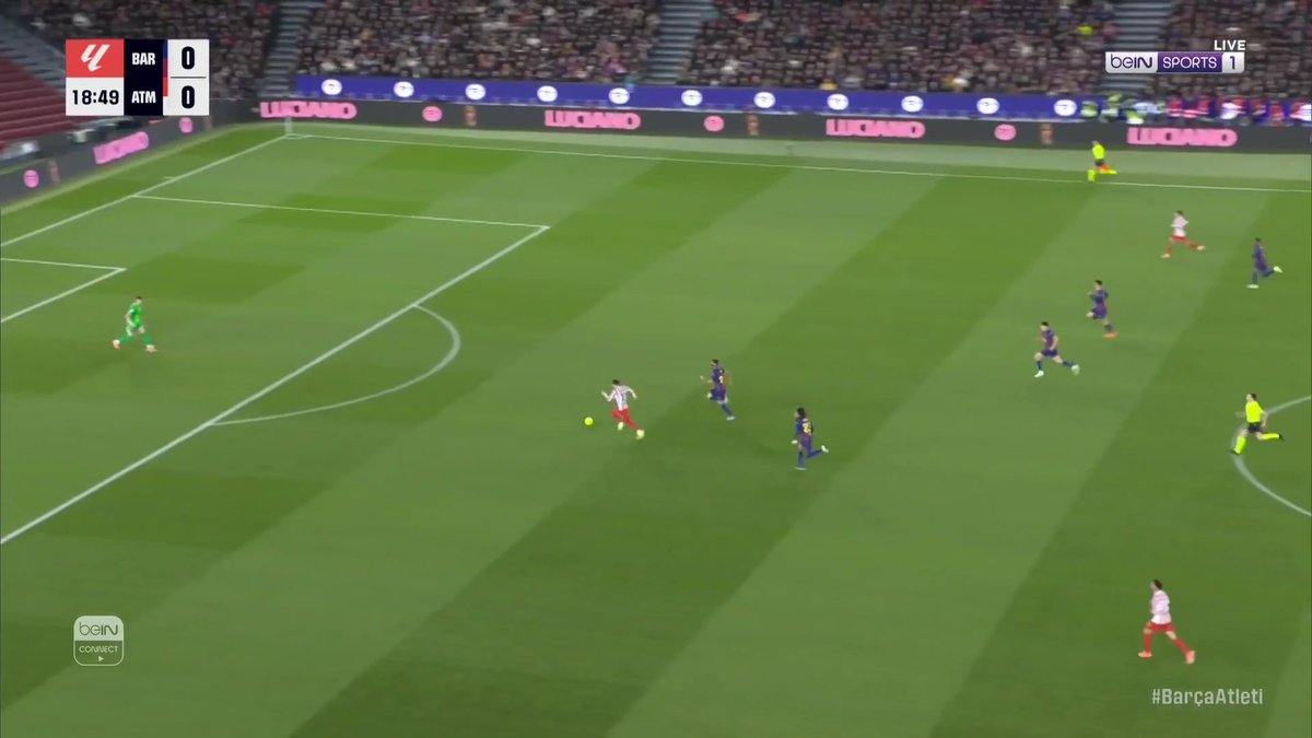 أليكس باينا يمنح التقدم لأتليتيكو مدريد ويشعل القمة ⚽️🔥 #الدوري_الإسباني | #برشلونة | #أتليتيكو_مدريد