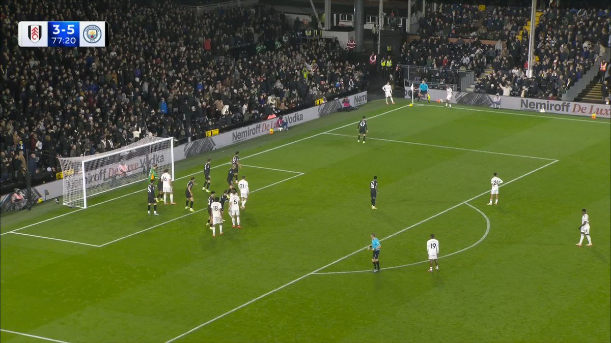 Is the comeback on?! 😲 Samuel Chukwueze grabs his second and it's 4-5 at Craven Cottage 🤯