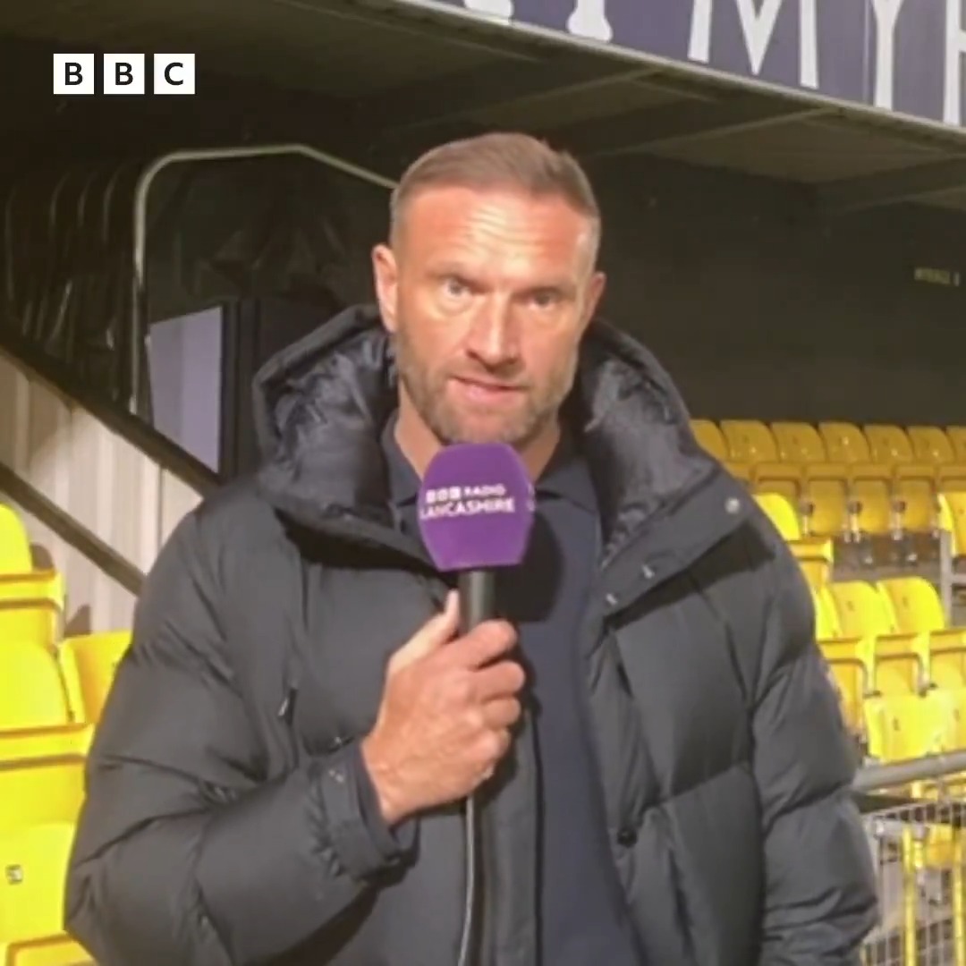 🟠 "The players are giving us everything and we need to keep them positive. Me criticising them all the time, or supporters booing, isn't going to help anybody at the minute. We need togetherness." #Blackpool head coach Ian Evatt #utmp | #bbcfootball