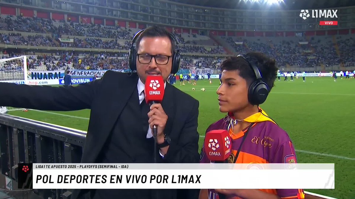 #LAPREVIA OBSEQUIO DE JULIO CÉSAR URIBE PARA EL NARRADOR MÁS JOVEN DEL PERÚ ⚽ POL DEPORTES: "Mi papá es hincha de Sporting Cristal" #SportingCristal vs #AlianzaLima 📺 Conoce cómo ver L1MAX en vivo 👉 #L1MAX #PlayoffL1MAX #Semifinales