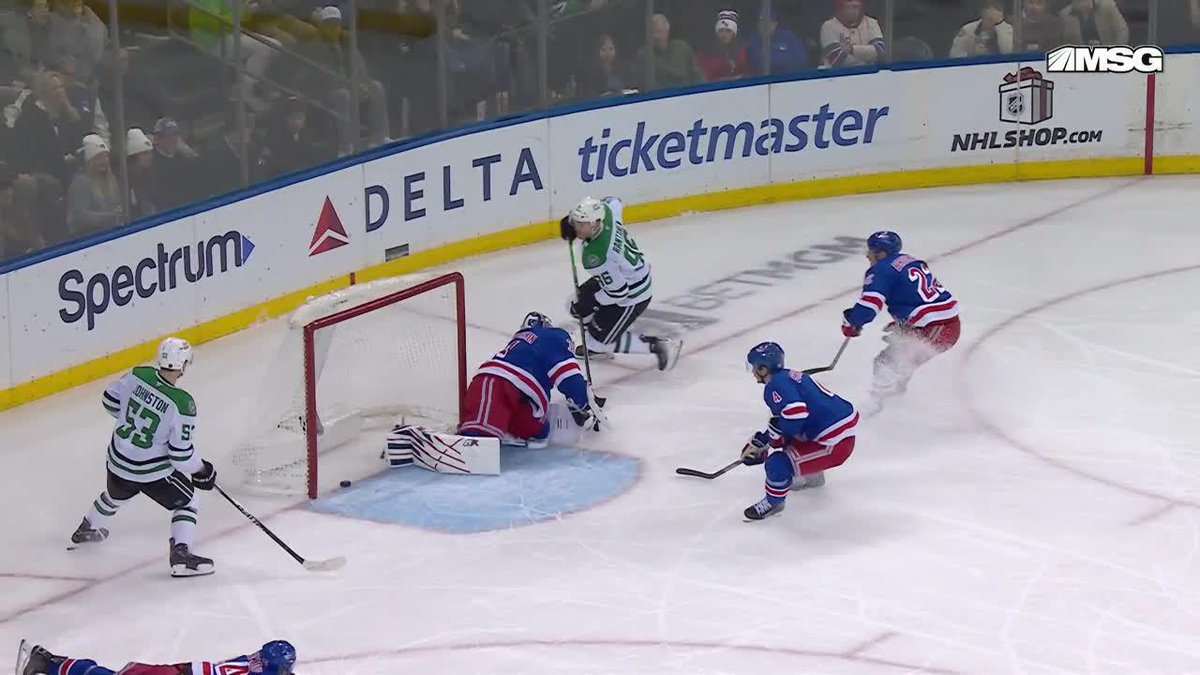 Miller misplays the puck and it springs a Johnston to Rantanen 2 on 1 goal 😤🚨