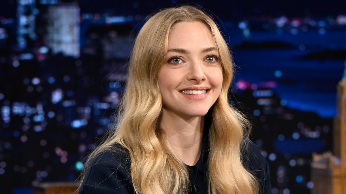 .Amanda Seyfried reacts to her rendition of Joni Mitchell’s “California” on the dulcimer going viral after her last appearance! #FallonTonight