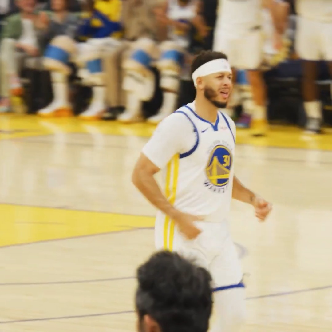 Seth Curry's first Warriors basket 🎯