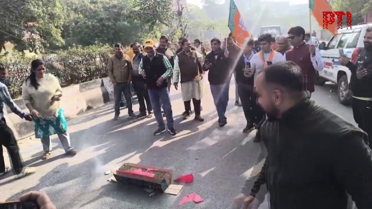 VISUALS FROM DELHI BJP workers making the Delhi Pollution worse by Burning Firecrackers in the national capital today. Will CM Rekha Gupta initiate action for violation of GRAP by these BJP workers?