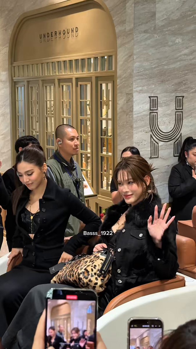 ชีทะเลาะอะไรกัน ไม่ต้องมาจับว่าซ่าน งอนหรอ เพราะอยู่กับแฟนเก่า EMIBONNIE OPENING NEW DG CAFFE #DolceGabbanaxEmiBonnie #filmrachanun #beonnnie