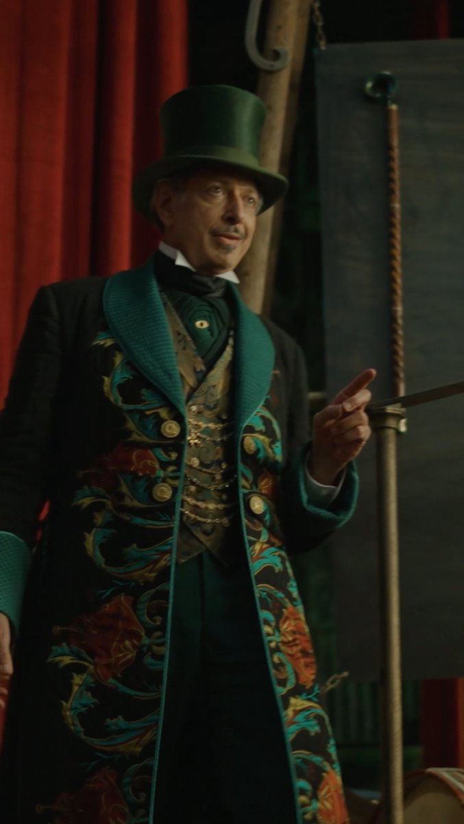 A look behind the curtain with Jeff Goldblum 🎩