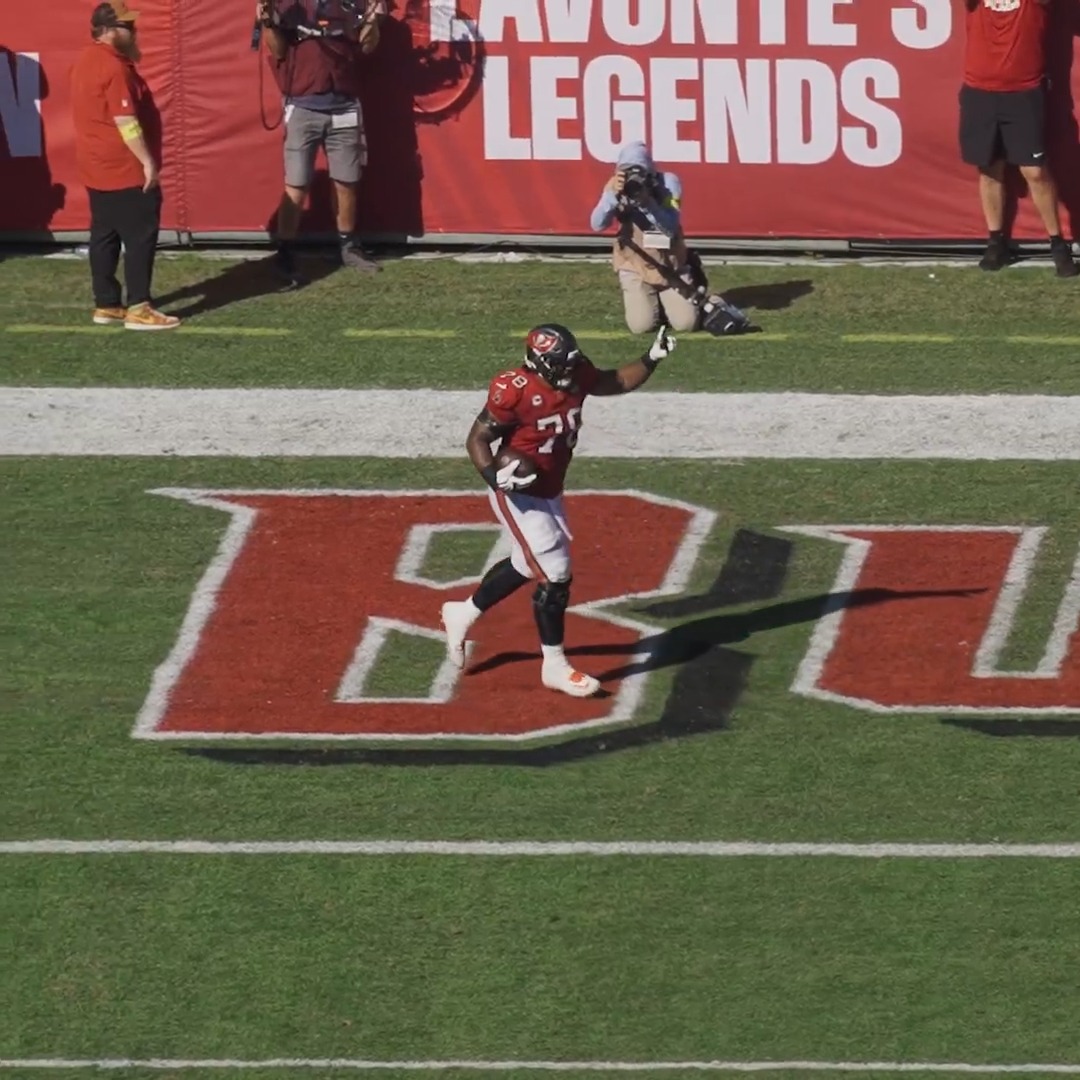 Big Man TD = Pure Cinema 🍿 🔜 #NOvsTB 1 p.m. ET Sunday on CBS