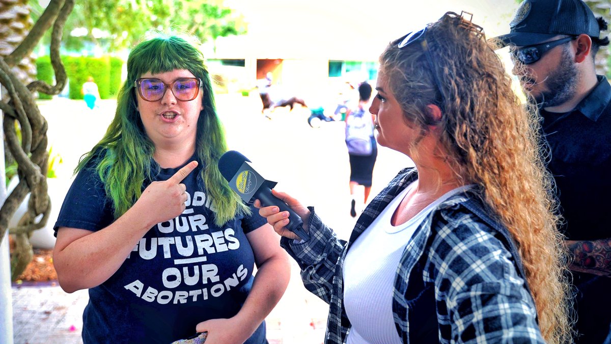 SJW: "What did you eat to 💩 yourself so badly?" Me: "What did you eat to get this figure?"