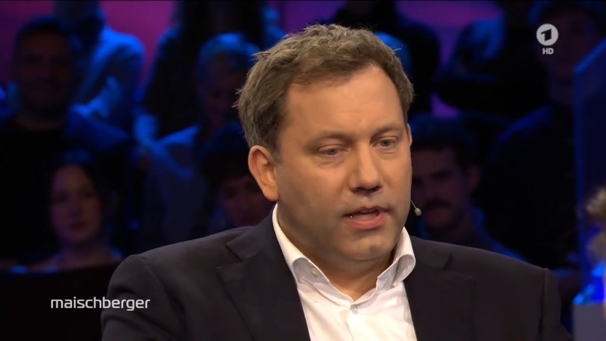„Ich schätze Bärbel Bas sehr. Ich bin vorsichtig in der Kommunikation, die haut mal einen raus – wir sind unterschiedliche Charaktere. Dafür ist eine Doppelspitze auch da, wir müssen nicht alle gleich sein in der Politik.“ – Bundesfinanzminister Lars Klingbeil 🇪🇺 bei #maischberger.