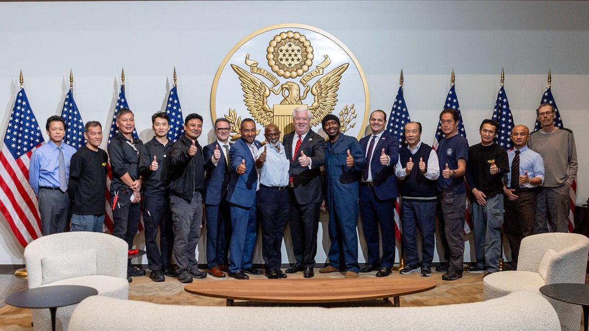 A piece of the USA Pavilion lives on! After visiting Expo 2025 Osaka Kansai so many times this year, I’m thrilled to see the Great Seal of the United States find a new home at アメリカ大使館.