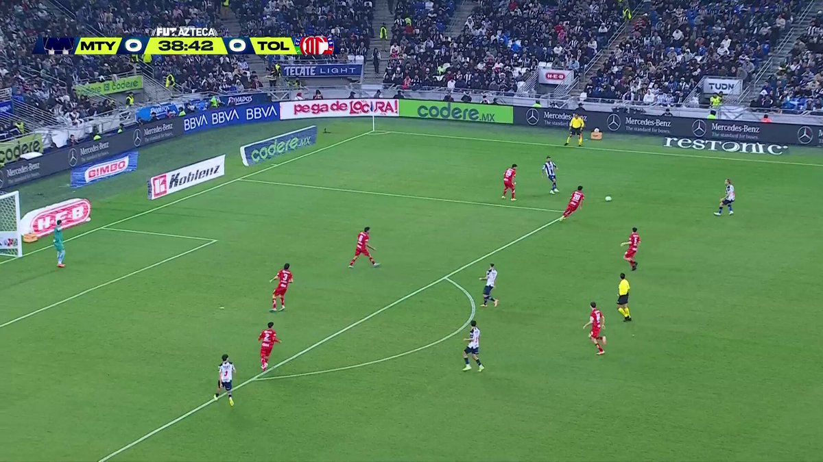 ¡Grandísimo remate de Berte! 👊 Y así llegó el gol de Rayados ante #Toluca. 📹 #Semifinal Ida | #AP25 #LaFiestaDeLaAfición