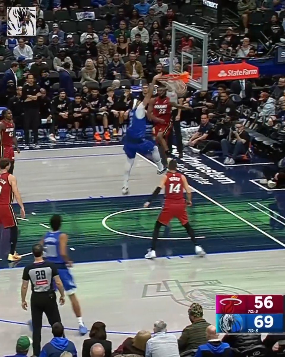 Anthony Davis: 17 pts | 17 reb | 4 ast | 3 blks | 2 3PM Mavs have won 3 In a Row. Hell yeah, AD. Stay Healthy.