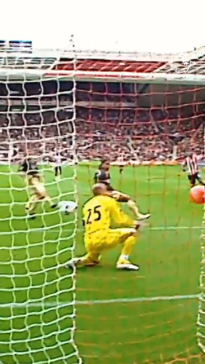 Sunderland'ın, yıllar önce sahaya giren balon sayesinde Liverpool'a attığı gol.
