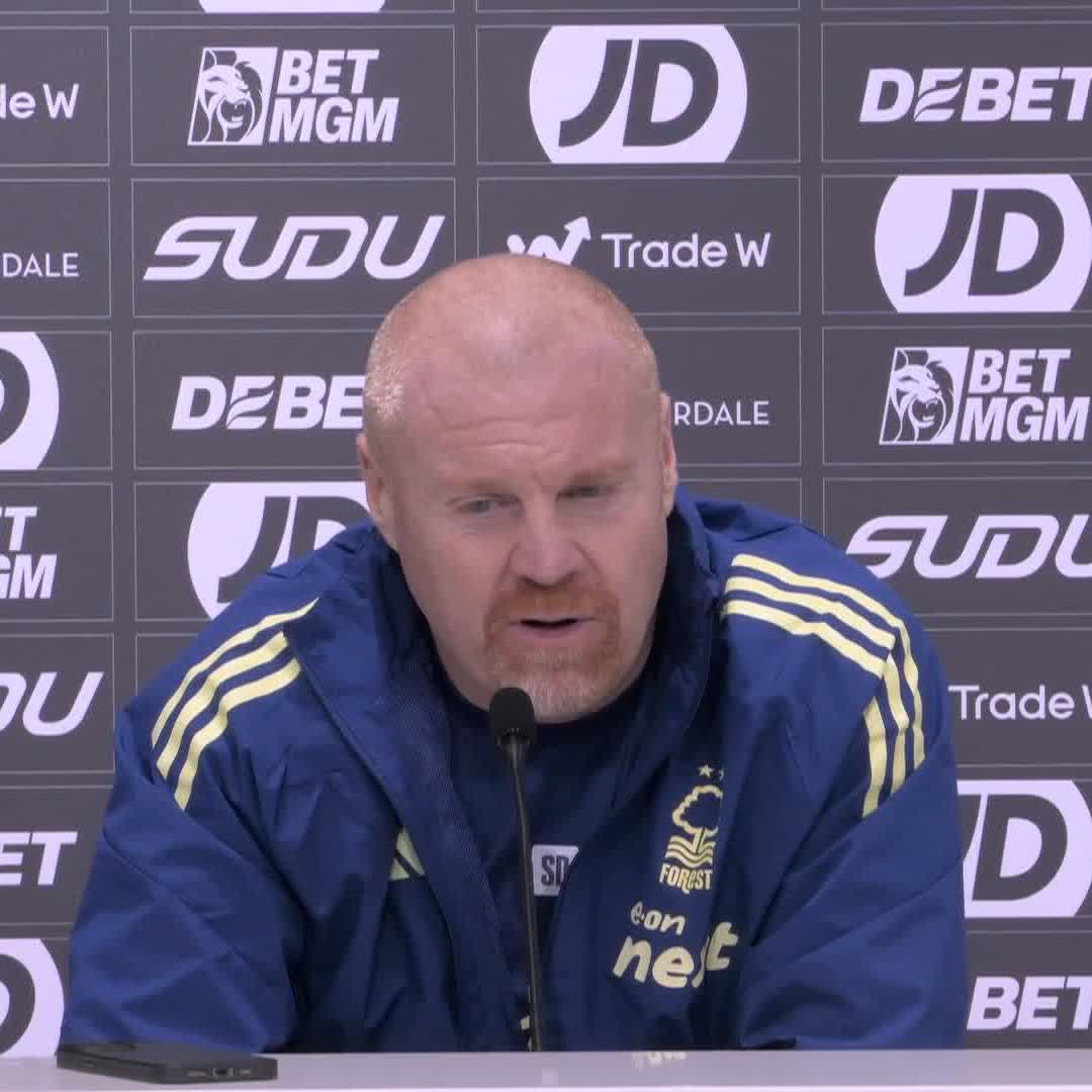 🗣️"It's miles too long, it's not natural talking to the fans" Sean Dyche says he "feels for fans" and 'doesn't understand the referee talking to the crowd' following a long VAR check last night.