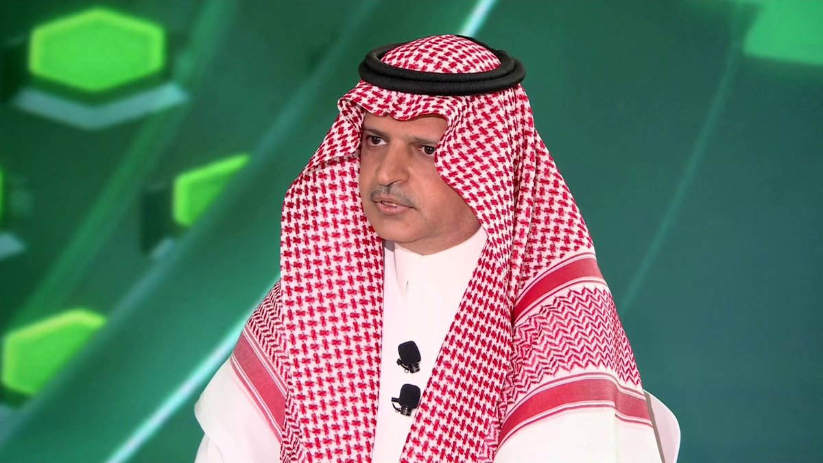 🎤 مسلي آل معمر : سعد اللذيذ انضم معنا أخر يوم قبل توقيع العقد لأن كريستيانو رونالدو وقع عقدين الأول مع نادي النصر والثاني مع رابطة الدوري هذا أكبر رد عليهم الدون وقع مع النصر قبل الجميع الله اللي عزنا .. وما لأحد منّه شكراً رجالات العالمي 💛💙