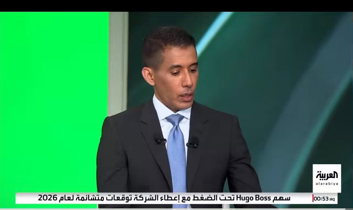 أنا أول شخص طالب بخروج مسلي ال معمر بعد القرارات الخاطئة الي ارتكبها لكن بعيدًا عن اخطاءه موسم ٢٠٢٢/٢٠٢١ وموسم ٢٠٢٣/٢٠٢٢ صار فيها فضائح تحكيمية سلبت النصر الدوري سنتين ورى بعض وكأس الملك في فضيحة غربال الي صار وقتها فوق طاقة أي نصراوي وما ألومه لما قال: ماقدرت استوعب الي يصير