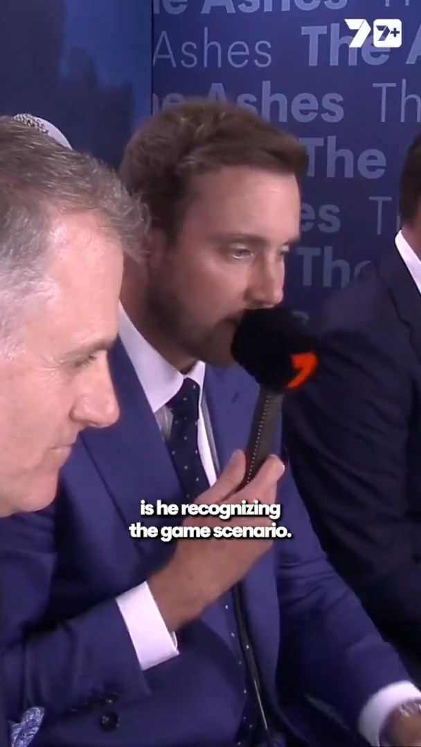 🗣️ "To me now we're getting to the situation of, is he recognising the game scenario?" - Stuart Broad goes in depth on Harry Brook's dismissal today #Ashes