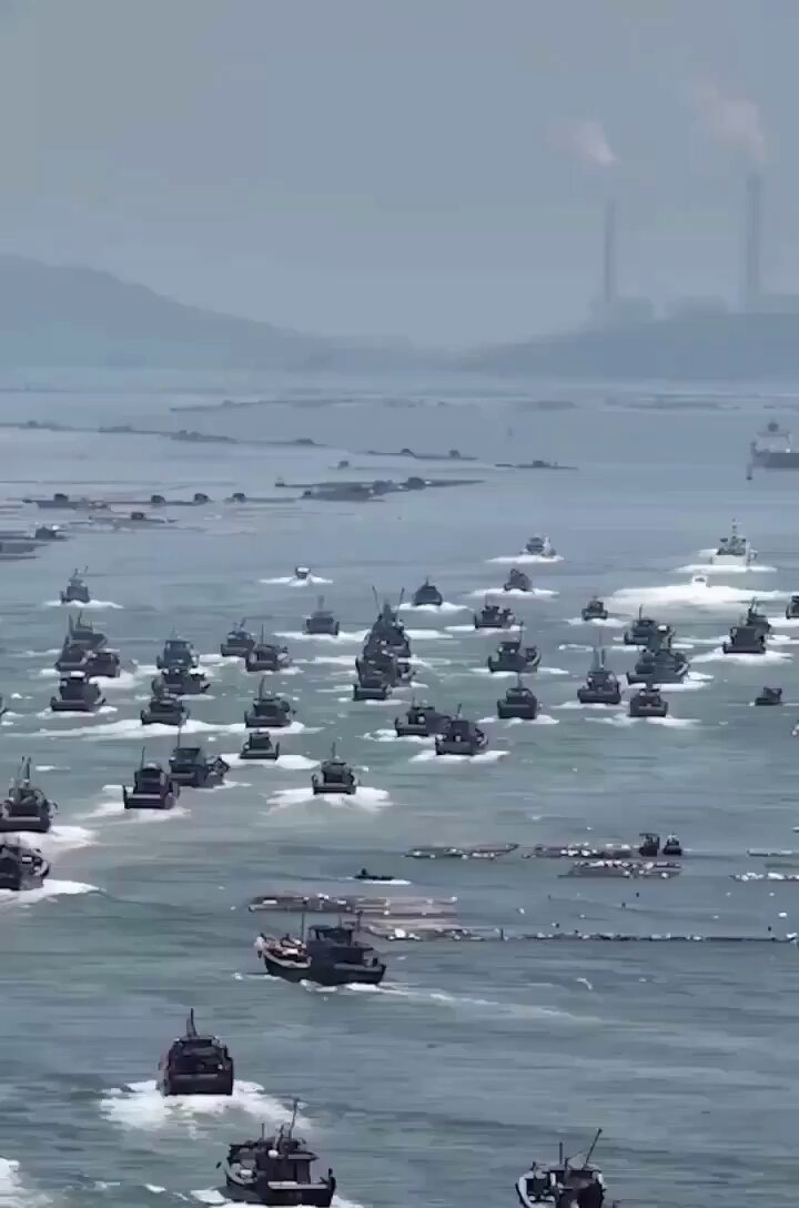A glimpse of China’s fishing militia invading the Philippines’ EEZ. Tens of thousands of such vessels, subsidized by China, operate as proxy enforcers for the Coast Guard and PLANavy. They go around wreaking havoc on sovereignty of other states &amp; marine life alike.