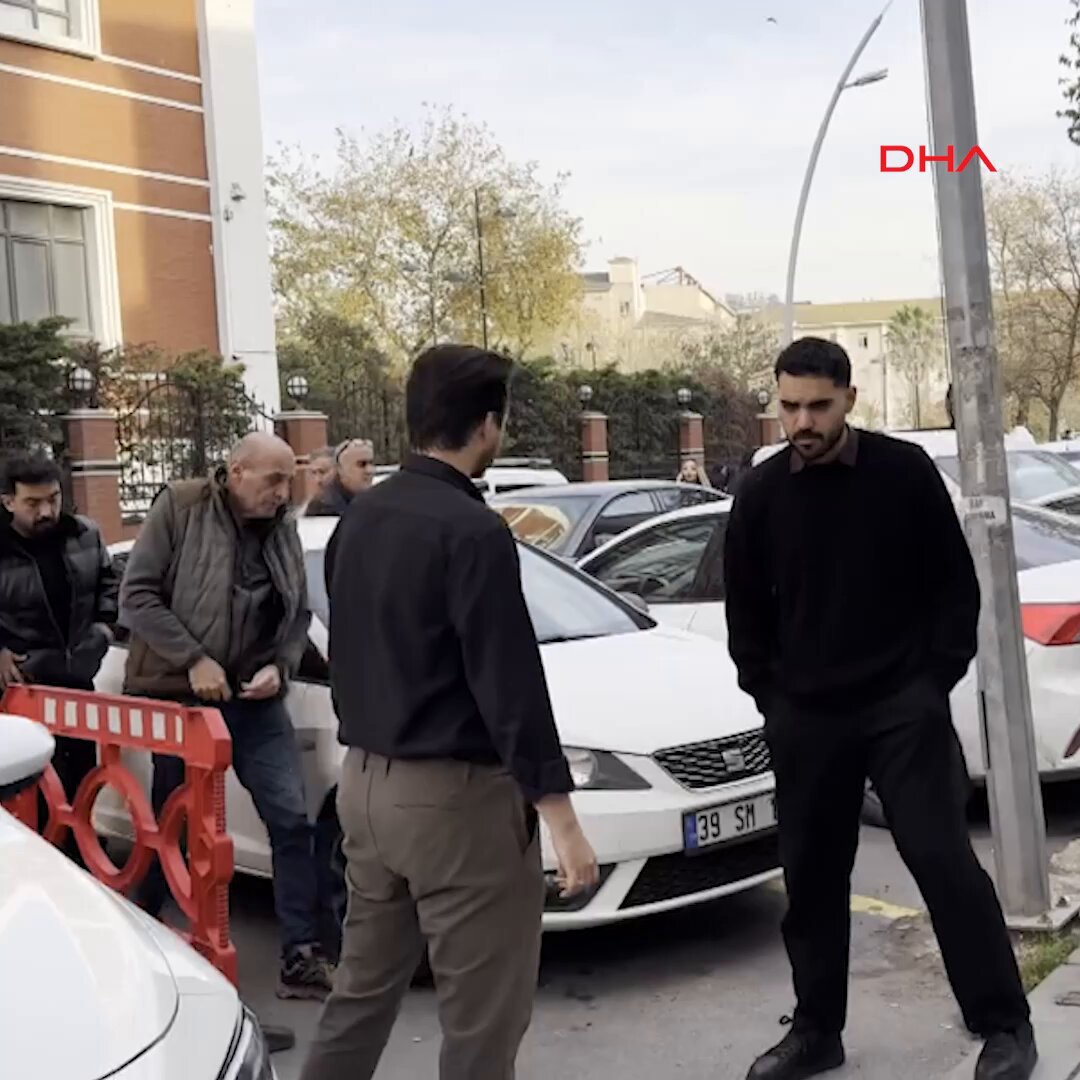 Büyükçekmece Adliyesi'ndeki emanet soygunu şüphelilerinden K.D., emniyetteki ifadesinin tamamlanmasının ardından Büyükçekmece Adliyesi'ne sevk edildi.