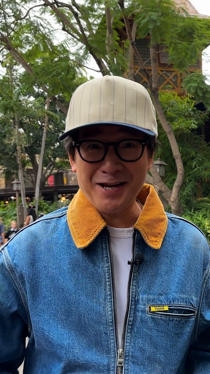 Please hold onto your hats, glasses, potatoes and reactions! ✨ Time to see if Zootopia 2’s Ginnifer Goodwin and Ke Huy Quan can survive Indiana Jones Adventure at Disneyland without a squeak! 👀