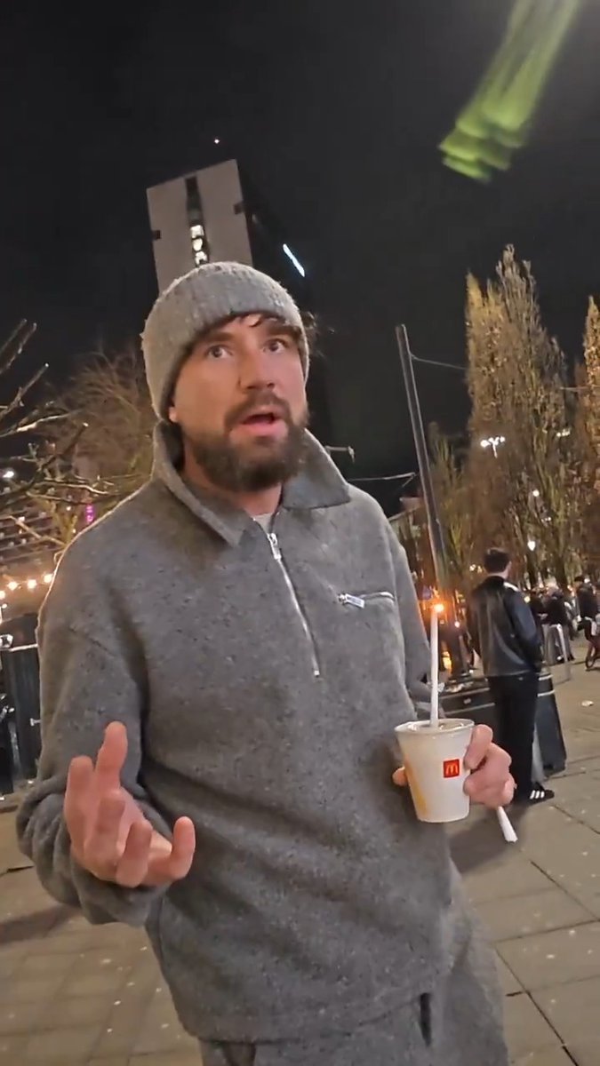 Movie ''expert'' turns into a MUPPET