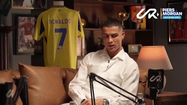 Messi is on interview No.5 about the World Cup after Ronaldo said a 6 game tournament doesn't define him. That obsession isn't even subtle anymore 😭