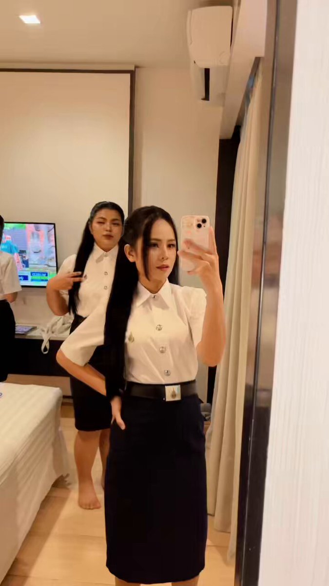 ไหนเรียกพี่บัณฑิตขาสิ 🤣 #สาวโคราช #นักศึกษา