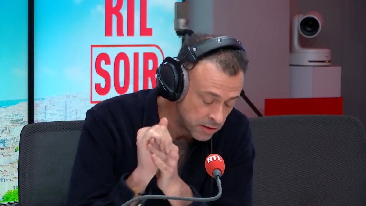 Une chanson inédite de Johnny Hallyday et Michel Berger, nommée "C'est l'amour que j'attendais", vient d'être dévoilée Récit d'Anthony Martin dans le journal de Sébastien Rouxel et Anne-Sophie Lapix #RTLSoir