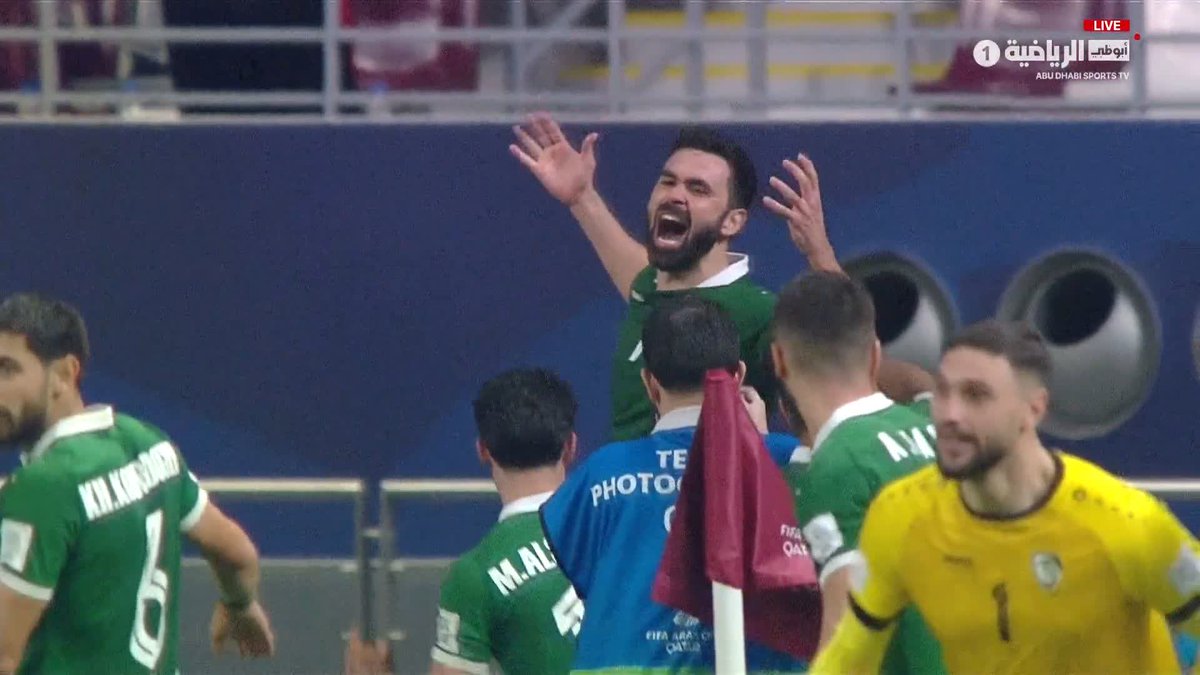 "التاريخي الأسطوري يضرب من جديد" ✨ النجم عمر خريبين يسجل هدفاً صاروخياً لمنتخب سوريا في الدقيقة 90 ليعادل النتيجة ⚽💥 #سوريا_قطر #كأس_العرب