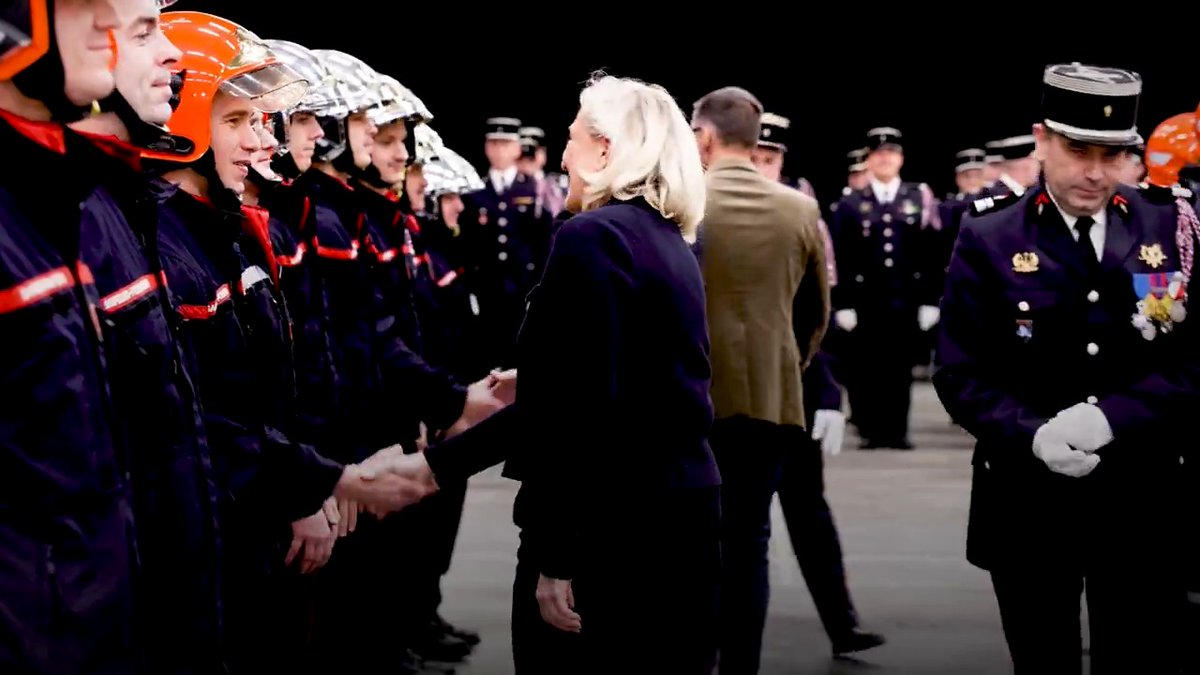 🚒 En ce jour de la Sainte-Barbe, honorons celles et ceux qui, chaque jour, bravent le danger pour protéger des vies. Nos sapeurs-pompiers sont le symbole du courage, de la solidarité et du dévouement. Leur engagement force le respect et mérite toute notre reconnaissance.