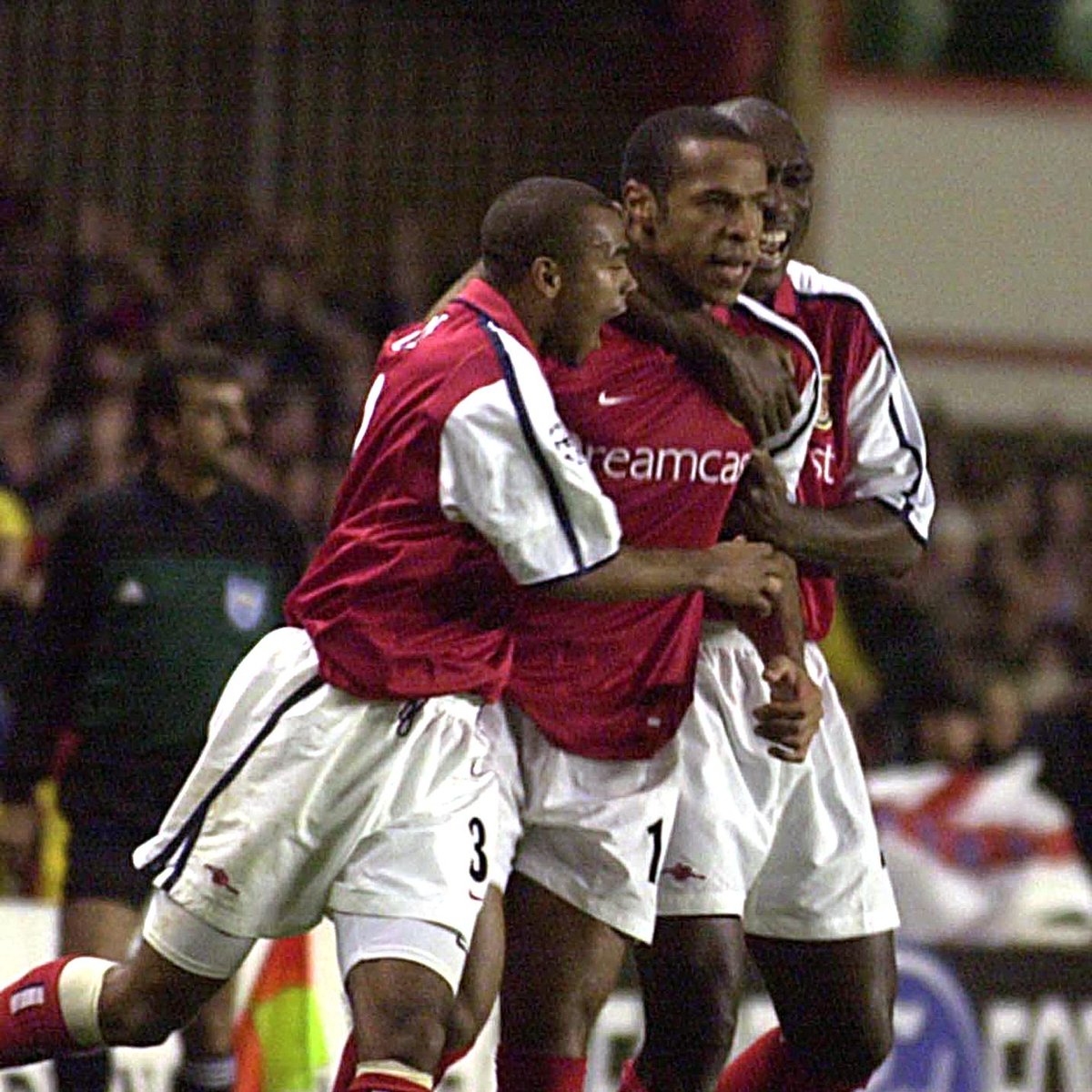 📅 OTD in 2001... The Gunners recorded a famous Champions League victory over Juventus at Highbury ❤️