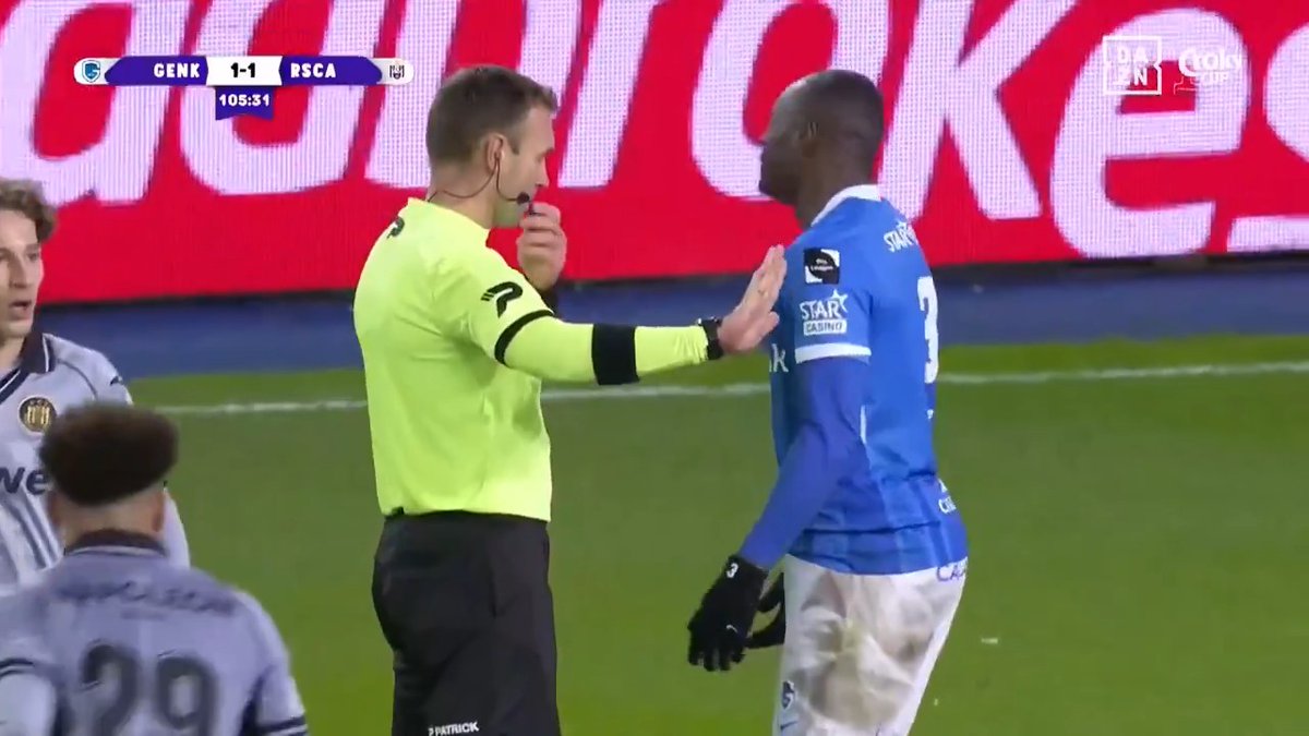 Minuto 105 de partido y Nilson Angulo seguía corriendo y gambeteando como si se tratará del primero. A pesar de llegar fracturado, el ecuatoriano va y dribla como si nada, genera un penal y pone a ganar a su equipo para acceder a cuartos de Croky Cup.