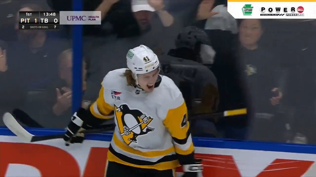 Give it up for Ville Koivunen, NHL goal scorer 🙌