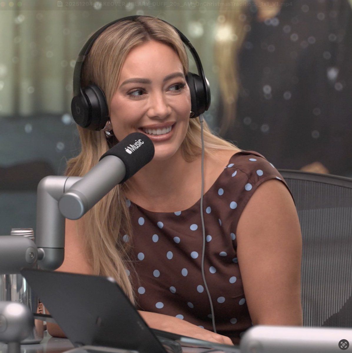 .Hilary Duff and Matthew Koma open up about a few of their holiday traditions. Listen to their full radio takeover on Apple Music ❄️