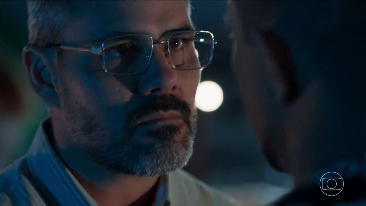 "Quero te chamar de filho de novo, mas pra isso vai ter que largar o crime." BAGDÁ IRMÃO DE JOELLY. CUNHADO DO RAUL. #Tresgraças