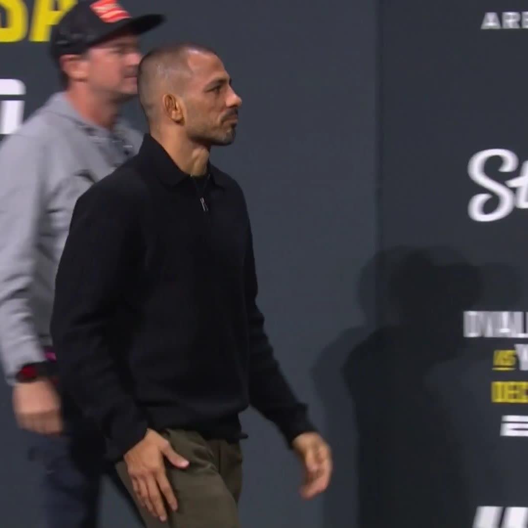 A quinta defesa de cinturão vem aí! Se liga na encarada entre o campeão dos moscas 🏆 @PantojaMMA e o desafiante Joshua Van! 😤 [ Sábado (6) | 20h | Assista ao vivo no @UFCFightPassBR ]