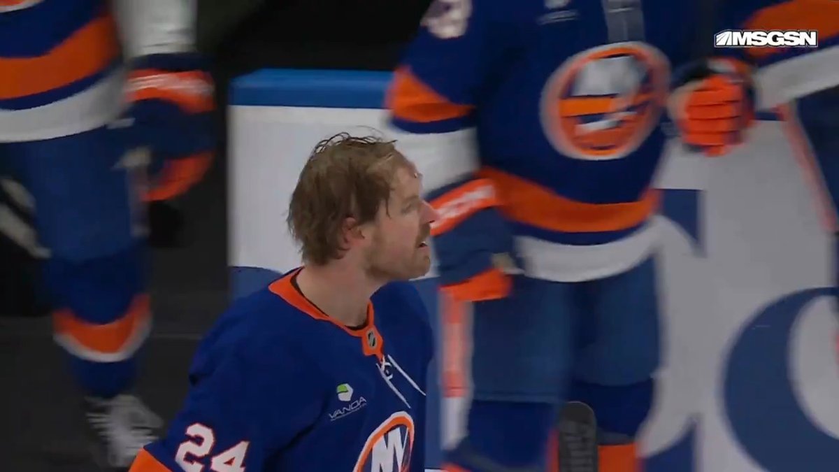 The Islanders hand the Avs just their SECOND regulation loss of the season, and things end in chaos 🤯🫣