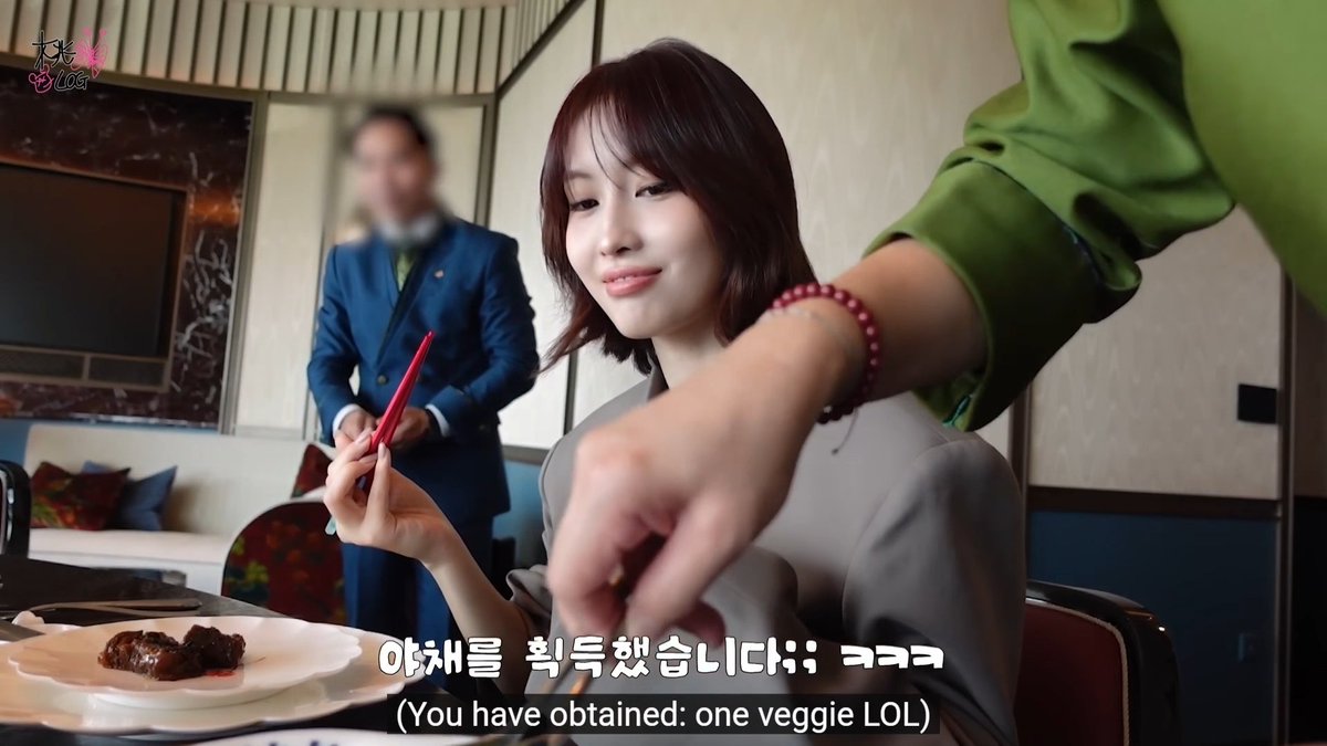 Momo did NOT want the vegetables but she was too polite to decline 😭
