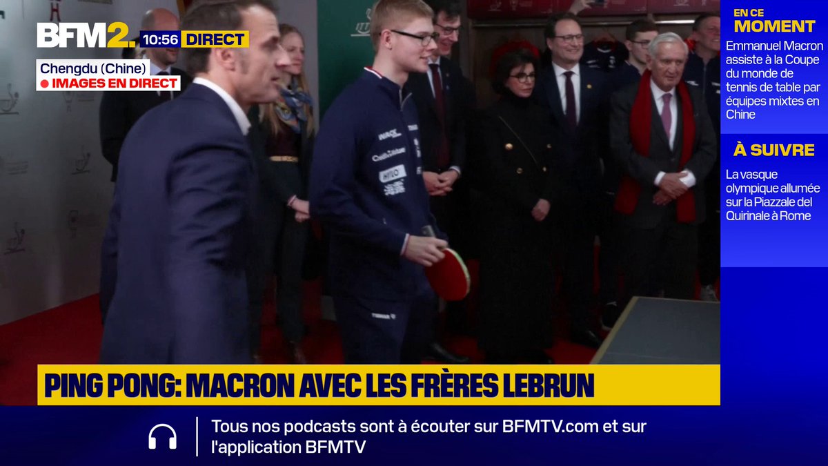 En déplacement en Chine, Emmanuel Macron a rejoint Félix Lebrun pour une partie de tennis de table où ils ont échangé quelques balles face à des adversaires chinois #BFM2
