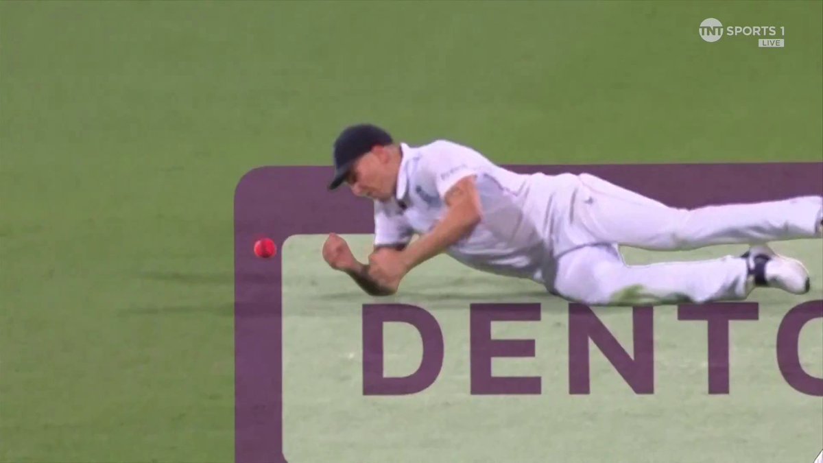 England's fourth chance goes down, and maybe the easiest yet 😩 Watch #TheAshes LIVE on TNT Sports and discovery+ 📺