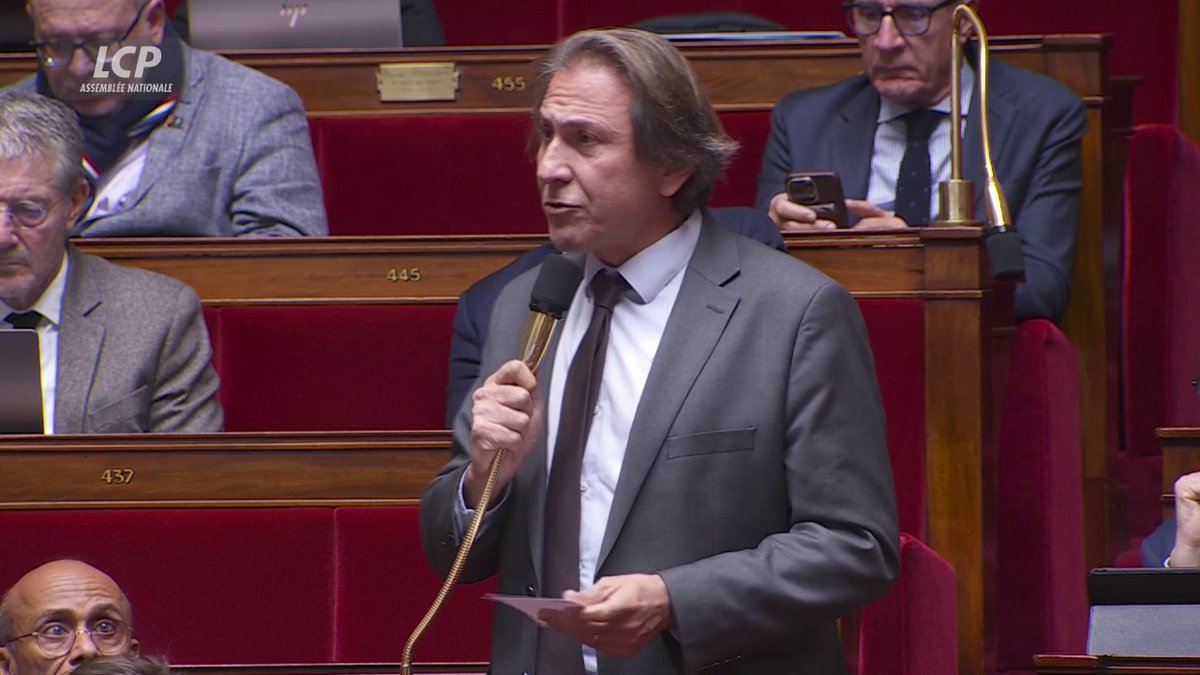 Budget de la Sécu : "Il nous faut pouvoir, tout à l'heure, commencer à examiner cette partie 3 qui est au cœur de nos préoccupations", déclare Jérôme Guedj (PS). "Nous le faisons d'autant plus parce que (...) nous avons pu dégager des recettes", ajoute-t-il. #DirectAN #PLFSS2026