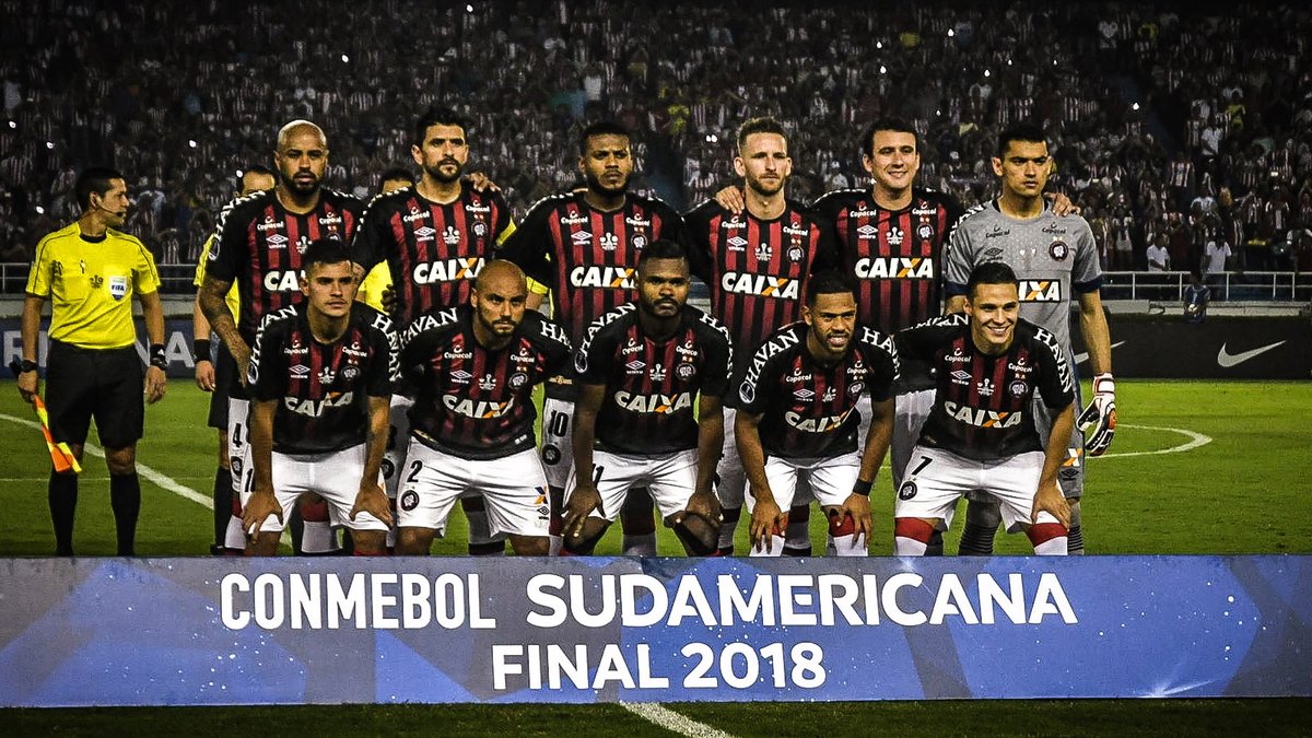 🔙🌪️ Há 7 anos, em Barranquilla, começava um dos confrontos mais emocionantes da nossa história. 🏆 Um gol pra cada lado, pênalti no travessão... um aperitivo do que ia acontecer uma semana depois. #NesteDia
