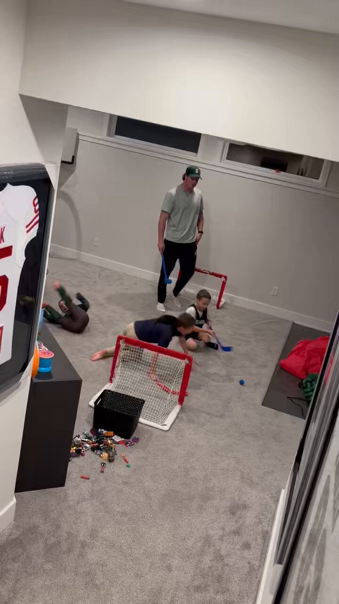 Always try and have Seniors over before they head out of town for good! Had Velling over for dinner with the family, first thing he did is run straight downstairs to play hockey with the boys! Congrats on an awesome career! 2nd Team Pac12 and 3rd team Big10!! #GoGreen