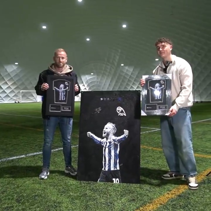 Unbelievable work here from RJ Customs 🔥 Ross has created this stunning piece of art and explains how the idea came, the process of his creation and our captain's reaction! The limited edition prints, numbered 1-100, are available NOW in store - signed by the skipper himself